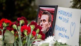 Дань уважения российскому оппозиционеру Алексею Навальному в Молдове. Fot. PAP/EPA/DUMITRU DORU