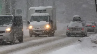 Intensywne opady śniegu. Fot. PAP/Grzegorz Momot