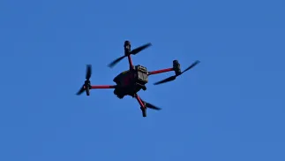 Dron, zdjęcie ilustracyjne. Fot. PAP/Marcin Bielecki