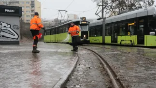 Opady marznącego deszczu w Gorzowie Wielkopolskim Fot. PAP/Lech Muszyński