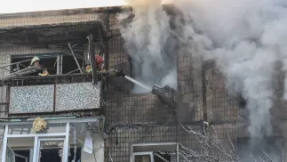 03.02.2026. Rosyjski atak na Charków. Fot. PAP/EPA/SERGEY KOZLOV