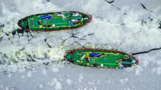 Lodołamacze liniowe Fot. PAP/Marcin Gadomski