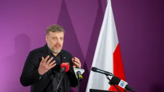 Adrian Zandberg. Fot. PAP/Jakub Kaczmarczyk