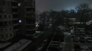 Lwów podczas przerwy w dostawie prądu. Fot. PAP/EPA/MYKOLA TYS