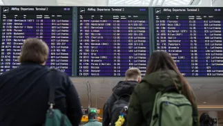 Strajk pracowników linii lotniczej Lufthansa. Fot. PAP/EPA/RONALD WITTEK