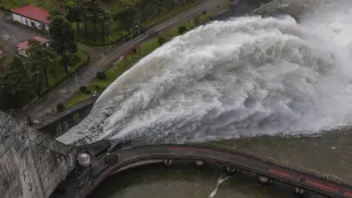 Coimbra, powodzie w Portugalii Fot. PAP/EPA/PAULO NOVAIS