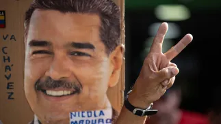 Transparent z Nicolasem Maduro	Fot. PAP/EPA/Ronald Pena R