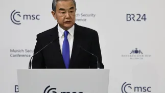 Министр иностранных дел Китая Ван И. Fot. PAP/EPA/RONALD WITTEK