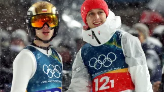 Kacper Tomasiak i Paweł Wąsek. Fot. PAP/Grzegorz Momot