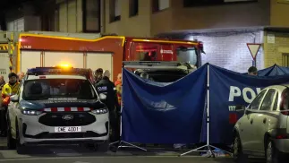 Służby na miejscu pożaru, fot. PAP/EPA/EFE/SIU WU