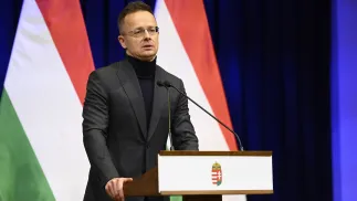 Szef węgierskiego MSZ Peter Szijjarto. Fot. PAP/EPA/BOGLARKA BODNAR