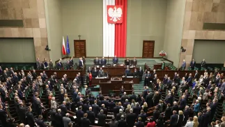 Posłowie na sali obrad Sejmu. Fot. PAP/Tomasz Gzell