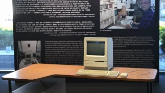 Prywatny komputer Zdzisława Beksińskiego. Fot. PAP/Radek Pietruszka