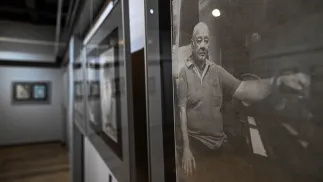  Wystawa "Dwuchromianowe impresje" autorstwa Marcina Materniaka w Wojewódzkim Domu Kultury w Rzeszowie. Fot. PAP/Darek Delmanowicz