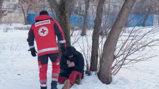 Pierwsza pomoc przy hipotermii. Fot. PAP