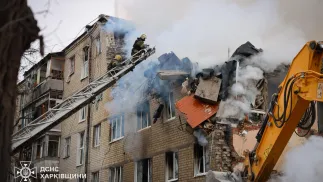 Последствия очередного российского удара по Харькову. Fot. Facebook/ДСНС України