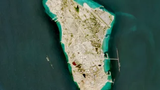 Wyspa Chark z ujęcia satelitarnego. Fot. PAP/EPA/EUROPEAN UNION, COPERNICUS SENTINEL-2 IMAGERY 