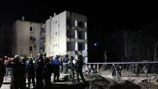 Z powodu napływu rannych szpital w Aradzie ogłosił stan wyjątkowy po ataku – przekazało izraelskie pogotowie. Fot. PAP/EPA/PAP/EPA/ABIR SULTAN