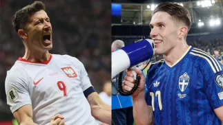 Robert Lewandowski i Victor Gyokeres. Fot. PAP/Leszek Szymański/EPA/Kai Forsterling