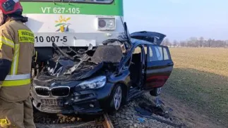 Na miejscu zmarła pasażerka auta. Fot. KMP w Płocku