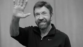 Chuck Norris. Fot. EPA/Tamas Kovacs