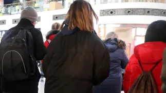 W niedzielę można zrobić zakupy. Fot. PAP/	Tomasz Gzell