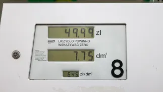 Stacja benzynowa (zdjęcie ilustracyjne). Fot. PAP/Albert Zawada