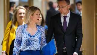 Кая Каллас і Петер Сіярто, 2025 р. Fot. PAP/Wiktor Dąbkowski