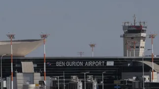 Lotnisko Ben Guriona w Tel Awiwie. Fot. EPA/ABIR SULTAN