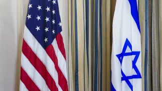 Flaga Stanów Zjednoczonych i Izraela. Fot. EPA/WILL OLIVER 