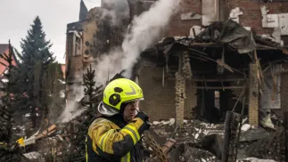 Cztery osoby zginęły, a 16 zostało rannych w ataku lotnictwa rosyjskiego na miasto Słowiańsk. Fot. PAP/	Vladyslav Musiienko (zdjęcie ilustracyjne)