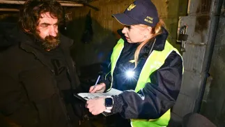 Liczenie osób w kryzysie bezdomności w Szczecinie. Fot. PAP/Marcin Bielecki