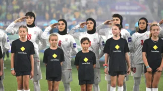 Zawodniczki irańskiej drużyny piłkarskiej. Fot. PAP/EPA/DAVE HUNT