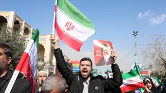 Strajk w Teheranie przeciwko amerykańsko-izraelskim atakom, fot. PAP/EPA/ABEDIN TAHERKENAREH