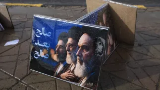 Wizerunki najwyższych przywóców Iranu Fot. PAP/EPA/YAHYA ARHAB