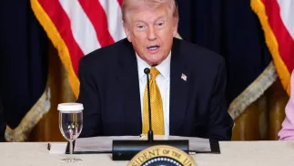 Prezydent USA Donald Trump. Fot. PAP/EPA/AARON SCHWARTZ / POOL