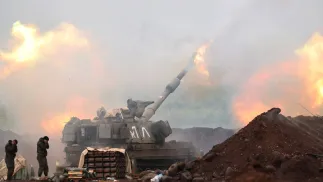 Izraelska artyleria ostrzeliwuje cele w Libanie wymierzone w infrastrukturę Hezbollahu Fot. PAP/EPA/ATEF SAFADI