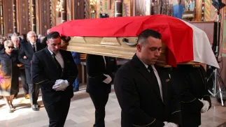 Msza święta żałobna w intencji posła Lewicy Łukasza Litewki w kościele parafii rzymskokatolickiej pw. św. Joachima w Sosnowcu. Fot. PAP/Jarek Praszkiewicz