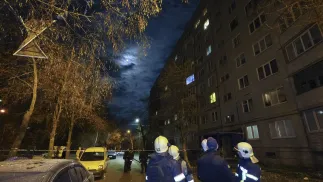 Służby na miejscu ataku. Fot. EPA/SERGEY KOZLOV