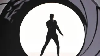 James Bond. Fot. Harris Dickinson