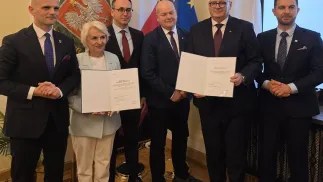Klimczak: podpisanie obu programów oznacza ostateczną decyzję o przystąpieniu do inwestycji. Fot. FB/Andrzej Nowakowski