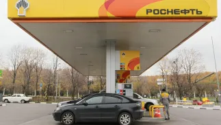 Rosyjska stacja benzynowa (zdjęcie ilustracyjne). Fot. EPA/SERGEI ILNITSKY