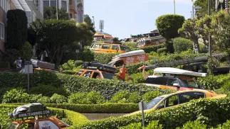 Lombard Street. Fot. EPA/JOHN G. MABANGLO