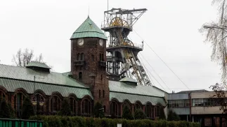 KWK Wieczorek w Katowicach w 2015 r. Fot. PAP/Andrzej Grygiel