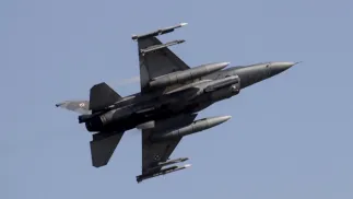 Польский истрибитель F-16. Fot. PAP/EPA/VALDA KALNINA