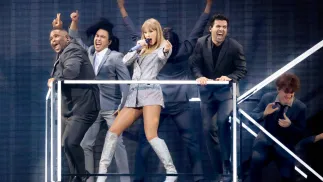 Taylor Swift podczas koncertu, fot. PAP/EPA/ANSA/MATTEO BAZZI