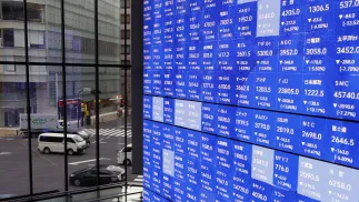 Giełda Papierów Wartościowych w Tokio. Fot. PAP/EPA/FRANCK ROBICHON