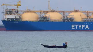 Gazowiec, zdjęcie ilustracyjne, fot. PAP/EPA/FAZRY ISMAIL