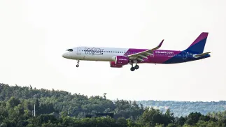 Samoloty przewoźnika Wizz Air. Fot. PAP/Art Service