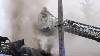 Akcja gaszenia pożaru, zdjęcie ilustracyjne, fot. PAP/Wojciech Szubartowski